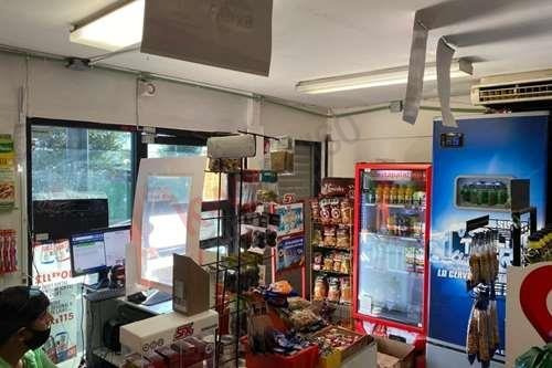 Imagen 18 de 22 de En Venta!! 2 Locales En Esquina Con Una Casa Adjunta! En Flores Magón.. Gran Oportunidad!!