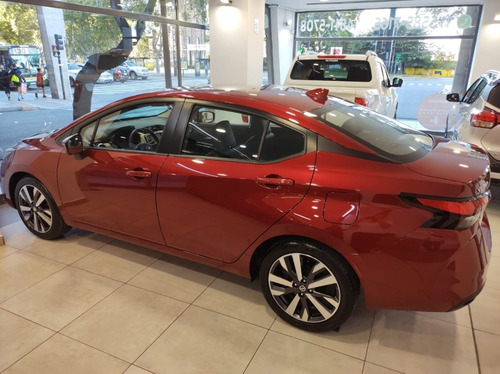Nissan Versa Exclusive Automático Cvt