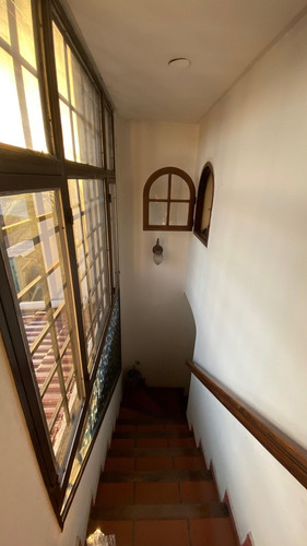 Venta De Casa 4 Dorm., Alsina Al 400- C /pileta