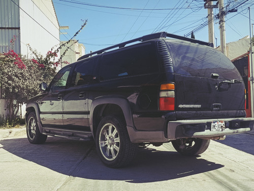 Chevrolet Suburban D Piel Aa Dvd Qc 4x4 At