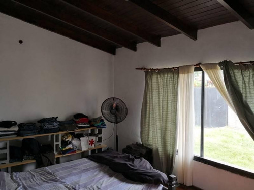 Imagen 10 de 16 de Casa De 3 Dormitorios, Cochera Doble, Galería, Parrilla, Terreno De 400 M2