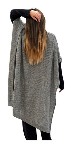Imagen 3 de 4 de Poncho/ Capa Abierta Con Jacquard.