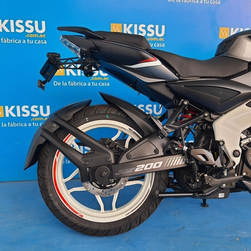 Imagen 5 de 10 de Moto Pulsar Ns200 Fi 200cc Año 2022 0km Gratis Casco Nueva