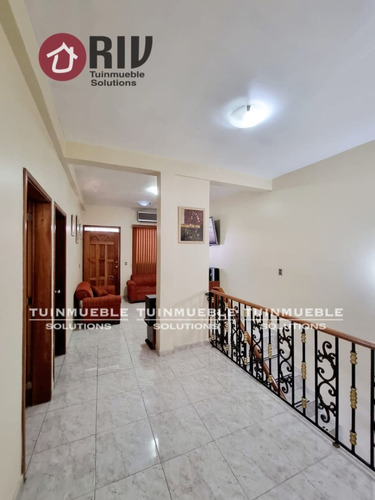 Venta - Quinta En Los Corales, Caraballeda. Edo. La Guaira.