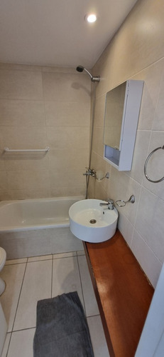 Departamento De Dos Ambientes En Alquiler En Castelar Norte