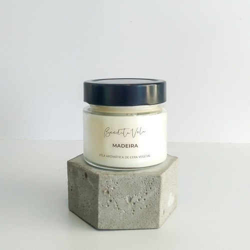 Imagem 3 de 4 de Vela Aromática Perfumada De Cera Vegetal Madeira