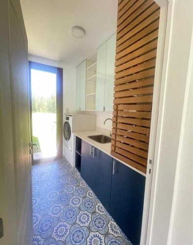 Casa En Venta - 3 Dormitorios 3 Baños - 258mts2 -terreno 10,600- Monte