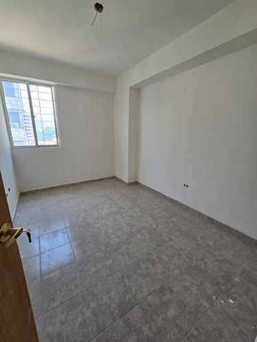 Apartamento En Venta En Las Chimeneas Residencia Monreale Lh