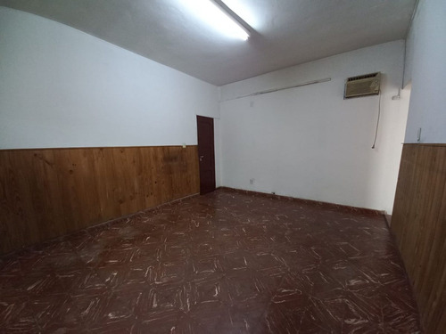 Venta De Casa Con Departamento Y Local Comercial