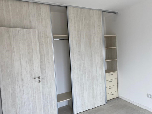 Departamento En Venta En El Palomar, Morón, G.b.a. Zona Oeste