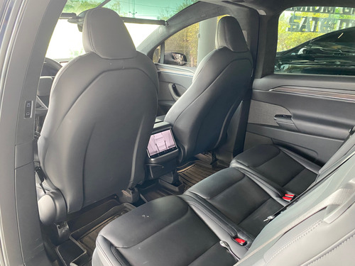 Tesla Model X Dual Motor All-wheel Drive
