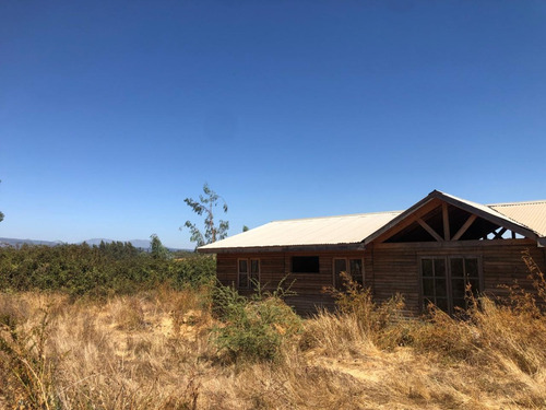 Parcela 5000 M2 Con Casa 120 M2, Sector San Carlos. Teno