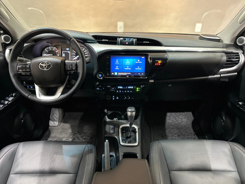 Toyota Hilux CD SRX 4X4 2.8 TDI 16V DIESEL AUT.