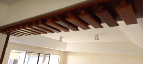 Casa De 3 Quartos E 5 Banheiros