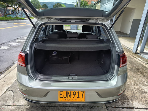 Volkswagen Golf 1.6 Comfortline