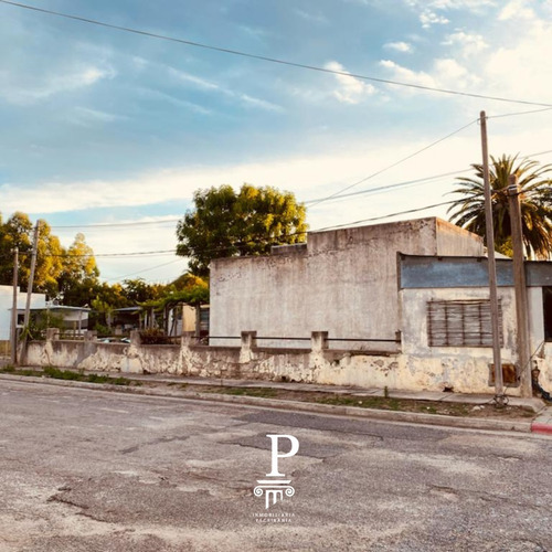 Imagen 4 de 5 de Casa En Venta A Remodelar En Esquina En El Centro De Nueva Helvecia
