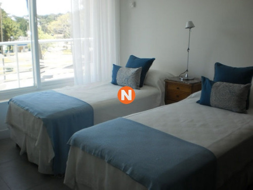 Apartamento En Venta Y Alquiler, Roosevelt, Punta Del Este, 2 Dormitorios.- Ref: 155926