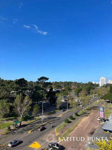 Imagen 2 de 17 de Apartamento De 2 Dormitorios En Roosevelt