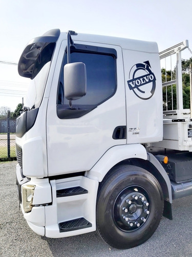 Imagem 4 de 15 de Caminhao Volvo Volvo Vm 270