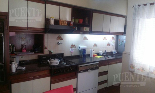 Imagen 11 de 18 de Casa - Banfield Oeste