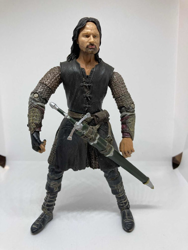 Figura Aragorn Con Espada Del Señor De Los Anillos