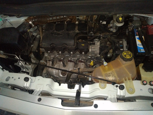 Imagen 9 de 9 de Chevrolet Spin 2016 1.8 Lt 5as 105cv