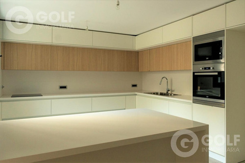 Imagen 6 de 30 de Vendo Apartamento De 3 Dormitorios Y Servicio, Patio. Con Renta. Golf