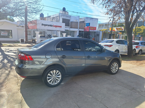 Volkswagen Voyage 1.6 Comfortline 101cv I-motion