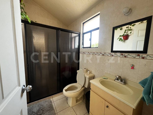 Casa En Venta En Residencial Dalias, San Luis Potosí, Slp.