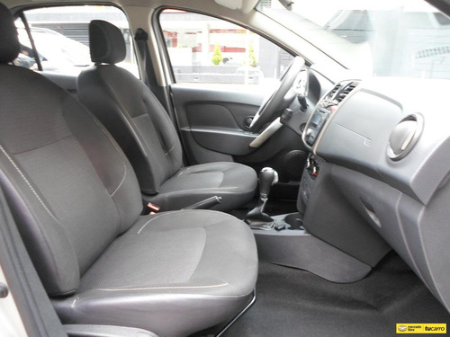 Renault Logan 1.6 Expression