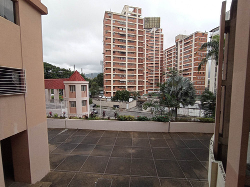 Imagen 19 de 26 de Venta Apartamento Colinas De Bello Monte 89m2, 3h/2b/2e