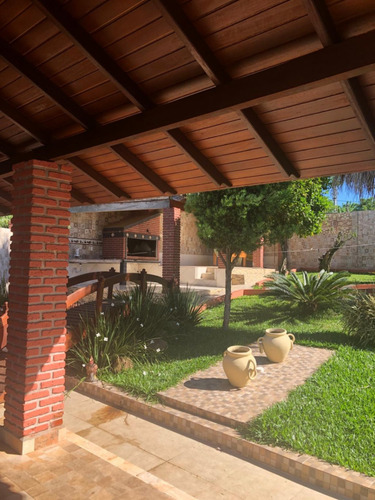Venta Casa 1 Dormitorio Lagos Del Norte Con Cochera