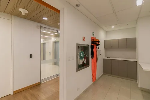Edificio En Arriendo/venta En Chico Norte Iii. Cod A1001067