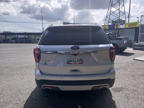 Imagen 6 de 16 de Ford Explorer Limited