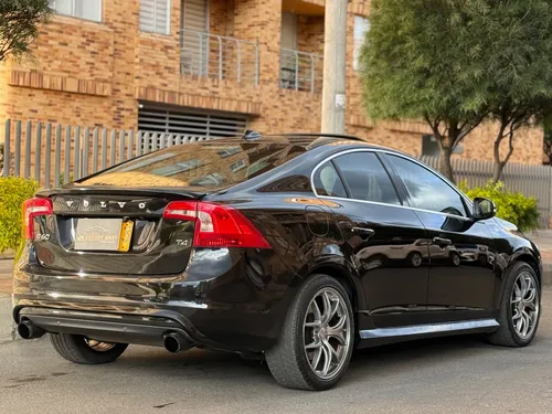 Volvo S60 2.0 T4 Drive-e R-design