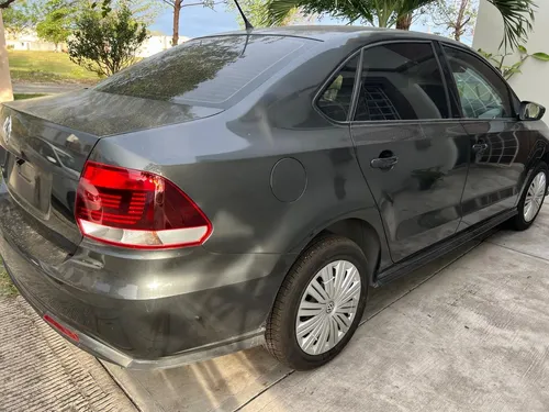 Volkswagen Vento 1.6 Starline Mt