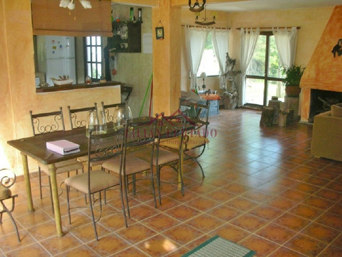 Casa En Venta Y Alquiler,espectacular Esquinera Con Piscina En Montoya - La Barra - Punta Del Este- Ref: 78