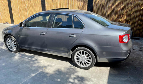 Volkswagen Vento 2.0 T Fsi Elegance Dsg 2011