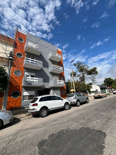 Alquiler Anual Departamento En Santa Teresita, Calle 31 Nº 332, La Costa