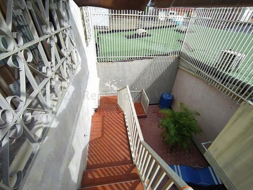 Imagen 22 de 30 de Bella Casa De 2 Niveles En Venta En Barquisimeto. Zona Centro-oeste, Selena Pacheco Tlf. 04245197639. Cód. 22-6232 Lara, Venezuela
