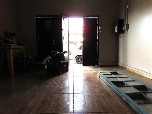 Local Comercial 30m En Arriendo En Quillota.