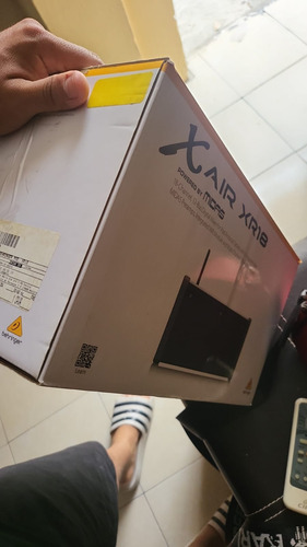 Behringer Xr18 Mezcladora De Rack Para Tablet/android 18 Ch (Usado)