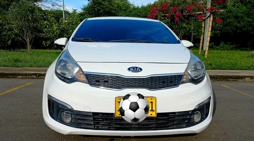 Kia Rio R Version Full 1.4 Precio: $ 44.500.000 Modelo: 2016