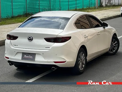 Mazda 3 2.0 Touring