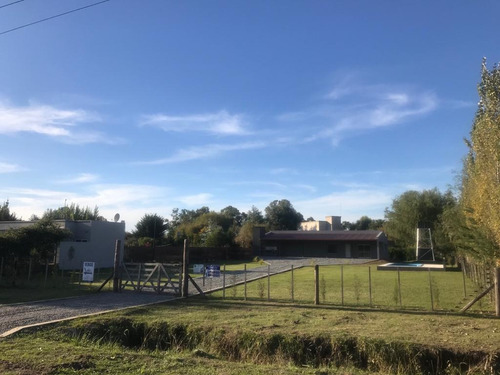 Imagen 10 de 11 de Venta, Quinta, 3 Ambientes, Quincho, Parrilla, Pileta, Jardín, Saladillo.