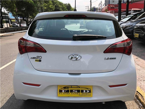Imagem 4 de 10 de Hyundai Hb20 1.6 Comfort Plus 16v Flex 4p Manual