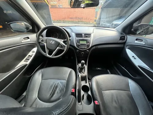 Hyundai Accent 1.6l 5 p