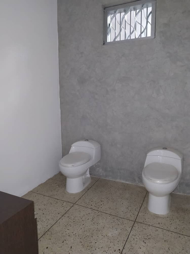 Imagen 11 de 14 de Zona Norte Alquiler Edificio Empresarial, Ubicado En Calle 83