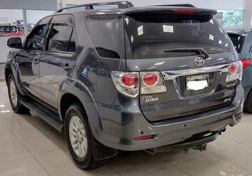 Imagen 3 de 16 de Toyota Sw4 4x4 At 7 Asientos