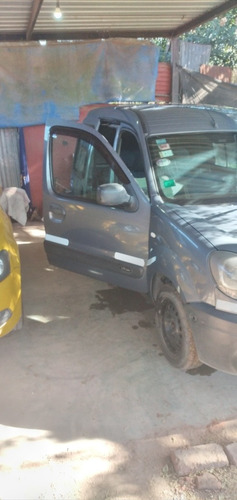 Renault Kangoo 1.6 2 Confort 5as Aa Da Svt 1plc 2011
